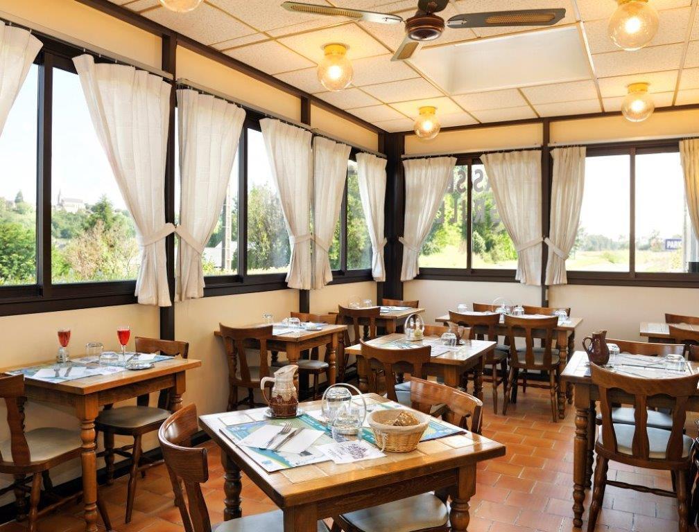 Hotel Auberge De La Bonde Logis Ланже Экстерьер фото